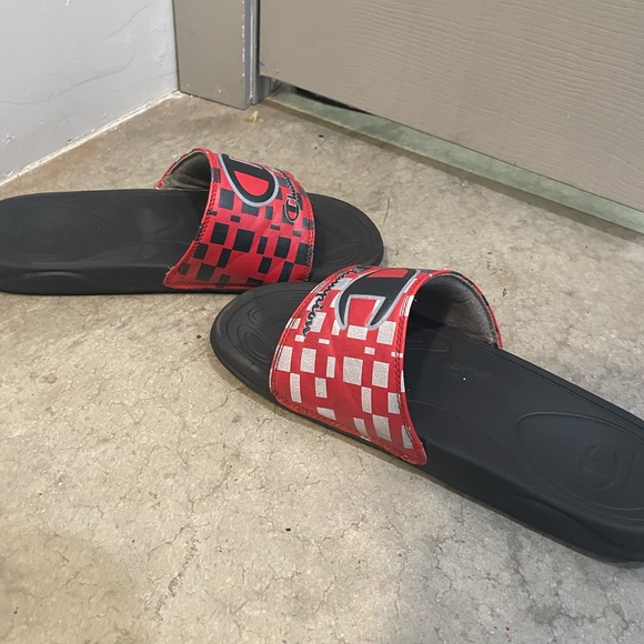Red champion slides - Picture 3 of 4